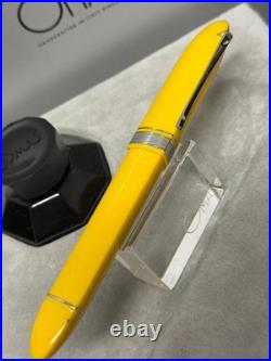 75 Years Rare Modern Vintage OMAS 360 Yellow Fountain Pen 18kt Gold B Nib