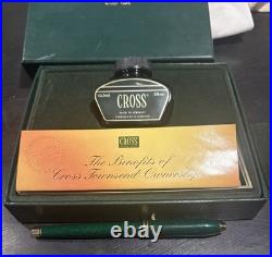 Cross Jade Caligraphy Pen Jade 18Kt Gold Fine Pt New In Box Very Rare Beauty Cross Jade Caligraphy Pen Jade 18Kt Gold Fine Pt New In Box Very Rare Beauty