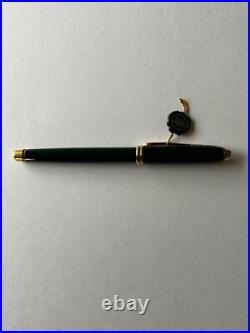 Cross Jade Fountain Pen 18K Gold Fine Pt. New in Box. Rare Cross Jade Fountain Pen 18K Gold Fine Pt. New in Box. Rare