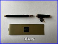 Cross Jade Fountain Pen 18K Gold Fine Pt. New in Box. Rare Cross Jade Fountain Pen 18K Gold Fine Pt. New in Box. Rare