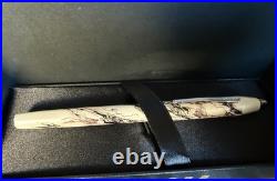 Cross Wanderlust Unique Gold & Black/ Chrome Fountain M nib Pen New Very Rare