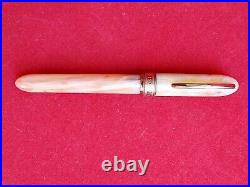 Exquisite VISCONTI FIRENZE RARE Fountain Pen VAN GOGH Vanilla White Nib F ITALY