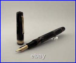 Extremely Rare Omas Gentlemen Black & Grey Celluloid Fountain Pen 14K Gold Nib Extremely Rare Omas Gentlemen Black & Grey Celluloid Fountain Pen 14K Gold Nib