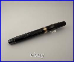 Extremely Rare Omas Gentlemen Black & Grey Celluloid Fountain Pen 14K Gold Nib Extremely Rare Omas Gentlemen Black & Grey Celluloid Fountain Pen 14K Gold Nib