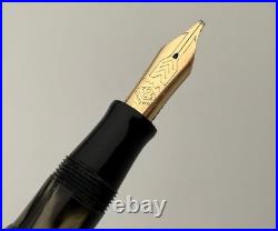 Extremely Rare Omas Gentlemen Black & Grey Celluloid Fountain Pen 14K Gold Nib Extremely Rare Omas Gentlemen Black & Grey Celluloid Fountain Pen 14K Gold Nib
