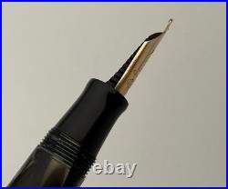 Extremely Rare Omas Gentlemen Black & Grey Celluloid Fountain Pen 14K Gold Nib Extremely Rare Omas Gentlemen Black & Grey Celluloid Fountain Pen 14K Gold Nib