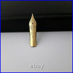 Gianni Versace Limited Edition 18k Gold Medium Nib No 6 Made by Omas Mint Rare