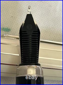 Louis Cartier Backgammon LE of 1847, Fountain Pen 18K M Nib-Rare Louis Cartier Backgammon LE of 1847, Fountain Pen 18K M Nib-Rare