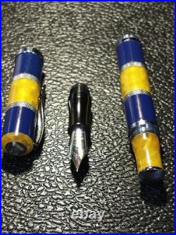 MONTEVERDE U. S. A. RARE 1990's AMBER AND BLUE VINTAGE FOUNTAIN PEN MEDIUM NIB