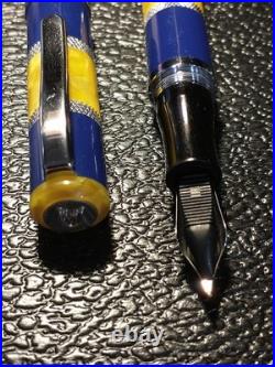 MONTEVERDE U. S. A. RARE 1990's AMBER AND BLUE VINTAGE FOUNTAIN PEN MEDIUM NIB