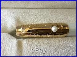 MontBlanc Boheme Lacquer With Akoya Pearl RollerBall Pen Exquisite-New & Rare