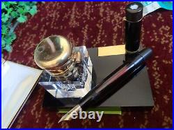 Montblanc RARE 139 14C, Gold M Nib, Fountain Pen and Inkwell nice working condit