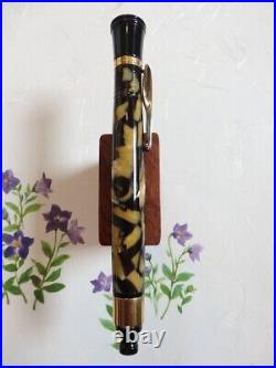Near MINT Stipula Iris fountain pen Nib B with original Box from Japan RARE Near MINT Stipula Iris fountain pen Nib B with original Box from Japan RARE