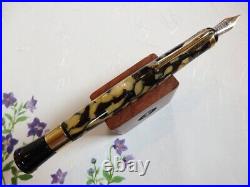 Near MINT Stipula Iris fountain pen Nib B with original Box from Japan RARE Near MINT Stipula Iris fountain pen Nib B with original Box from Japan RARE
