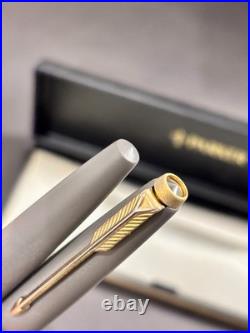 Nos Parker 45 Fountain Pen Rare Light Grey Lacquered Argentina (bfp696)