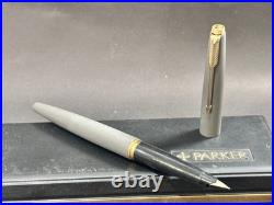 Nos Parker 45 Fountain Pen Rare Light Grey Lacquered Argentina (bfp696)