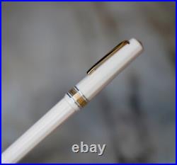 Omas Fountain Pen National Library Edition 18 Carat Solid Gold Nib Rare