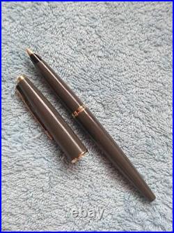 PARKER 45 COLLEGE DE LUXE 14C nib F fountain pen in RARE cocoa-gray color