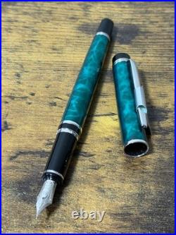PILOT Forest Green 14K Gold Nib Size F Deep Nature 2013 Limited japan used rare