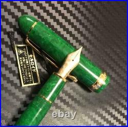 PLATINUM Fountain Pen #3776 Celluloid Emerald Nib Gold 18K Fine Mint Rare Model