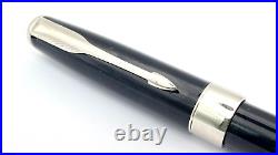 Parker Sonnet Series Fountain Pen In Box Rare Black Chrome Trim 18k Medium Nib Parker Sonnet Series Fountain Pen In Box Rare Black Chrome Trim 18k Medium Nib