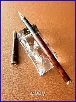 Parker Vector France Needle Nib Fountain Pen Rare Brown Marble Gold Trim