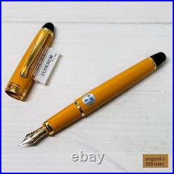 Pilot Custom 98 Dark Yellow Fountain Pen 14K-585 F Nib Vintage Rare color Japan