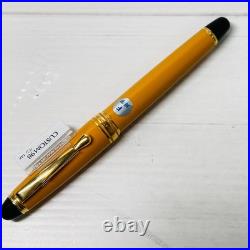 Pilot Custom 98 Dark Yellow Fountain Pen 14K-585 F Nib Vintage Rare color Japan