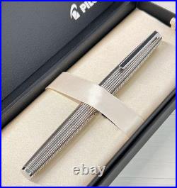 Pilot Custom Fountain Pen Sterling Silver 18K WG M Nib H672 Super Rare Pre-owned