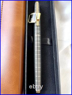 RARE 1978 PILOT Vintage Fountain Pen 18K Gold Nib-Fine Check Pattern H278