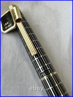 RARE 1978 PILOT Vintage Fountain Pen 18K Gold Nib-Fine Check Pattern H278