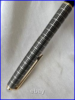 RARE 1978 PILOT Vintage Fountain Pen 18K Gold Nib-Fine Check Pattern H278