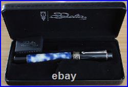 Rare Delta 365 Marbled Blue & White Fountain Pen Millennium 18K Nib 925 Trim