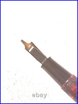 Rare Esterbrook Fountain Pen Relief 2-L with 14 ct Broad nib made in England BOX