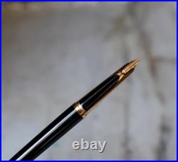 Rare Fountain Pen Waterman CF Black Lacquer Solid 18 Carat Gold Nib Fine