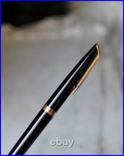 Rare Fountain Pen Waterman CF Black Lacquer Solid 18 Carat Gold Nib Fine