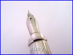 Rare Fountain Pen of Prestige S. T. Dupont Olympio XL Black Chinese Lacquer MX663