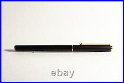 Rare MONTBLANC SL Triple Star Rollerball PEN in Black & Gold with new refill