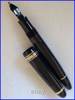 Rare Montblanc, 146 Celluloid, from 1950's Fountain pen, 14C, BB Gold Nib