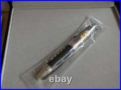 Rare Montblanc Around the World in 80 Days 811 18K Solid Gold Fountain Pen