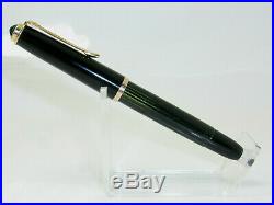 Rare NR MINT vintage black striated PELIKAN 400NN fountain pen 14ct OBB nib