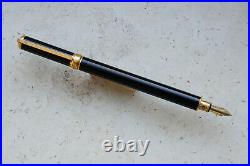 Rare S. T. DUPONT GATSBY Black Fountain pen 18K M nib Perfect