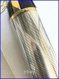 Rare Vintage Eversharp Skyline Gold & Black Fountain Pen with 14K Never Inked