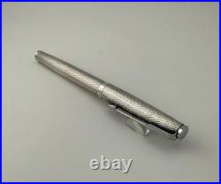 Rare Vintage Parker 35 Vintage Silver Plated Fountain Pen 18K Gold Nib