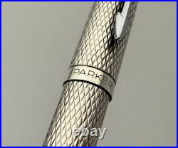 Rare Vintage Parker 35 Vintage Silver Plated Fountain Pen 18K Gold Nib