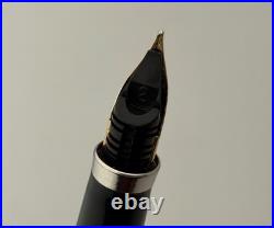 Rare Vintage Parker 35 Vintage Silver Plated Fountain Pen 18K Gold Nib