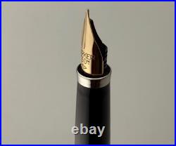 Rare Vintage Parker 35 Vintage Silver Plated Fountain Pen 18K Gold Nib