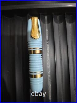 Rare Vintage Platinum GLAMOUR Pg-3400 Light Blue Fountain Pen Medium Nib