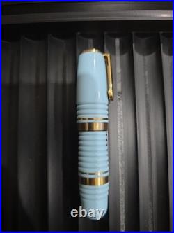 Rare Vintage Platinum GLAMOUR Pg-3400 Light Blue Fountain Pen Medium Nib