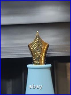 Rare Vintage Platinum GLAMOUR Pg-3400 Light Blue Fountain Pen Medium Nib
